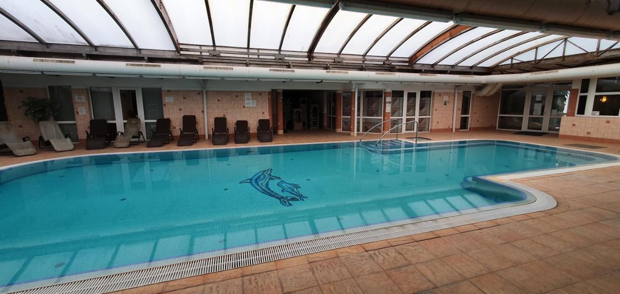 Sunset Wellness Apartman Zalakaros Lägenhet Exteriör bild